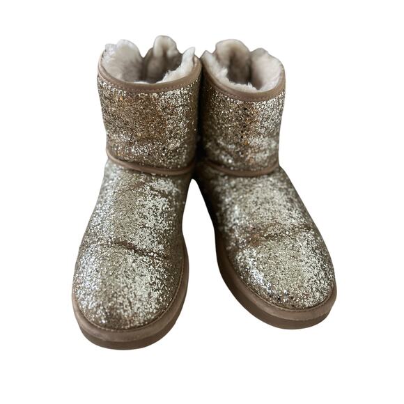 UGG Gold Glitter Sparkle Ankle Shearling Line Bow Back Boot - Picture 3 of 12